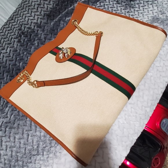 Gucci Handbags - Gucci Rajah Tote
